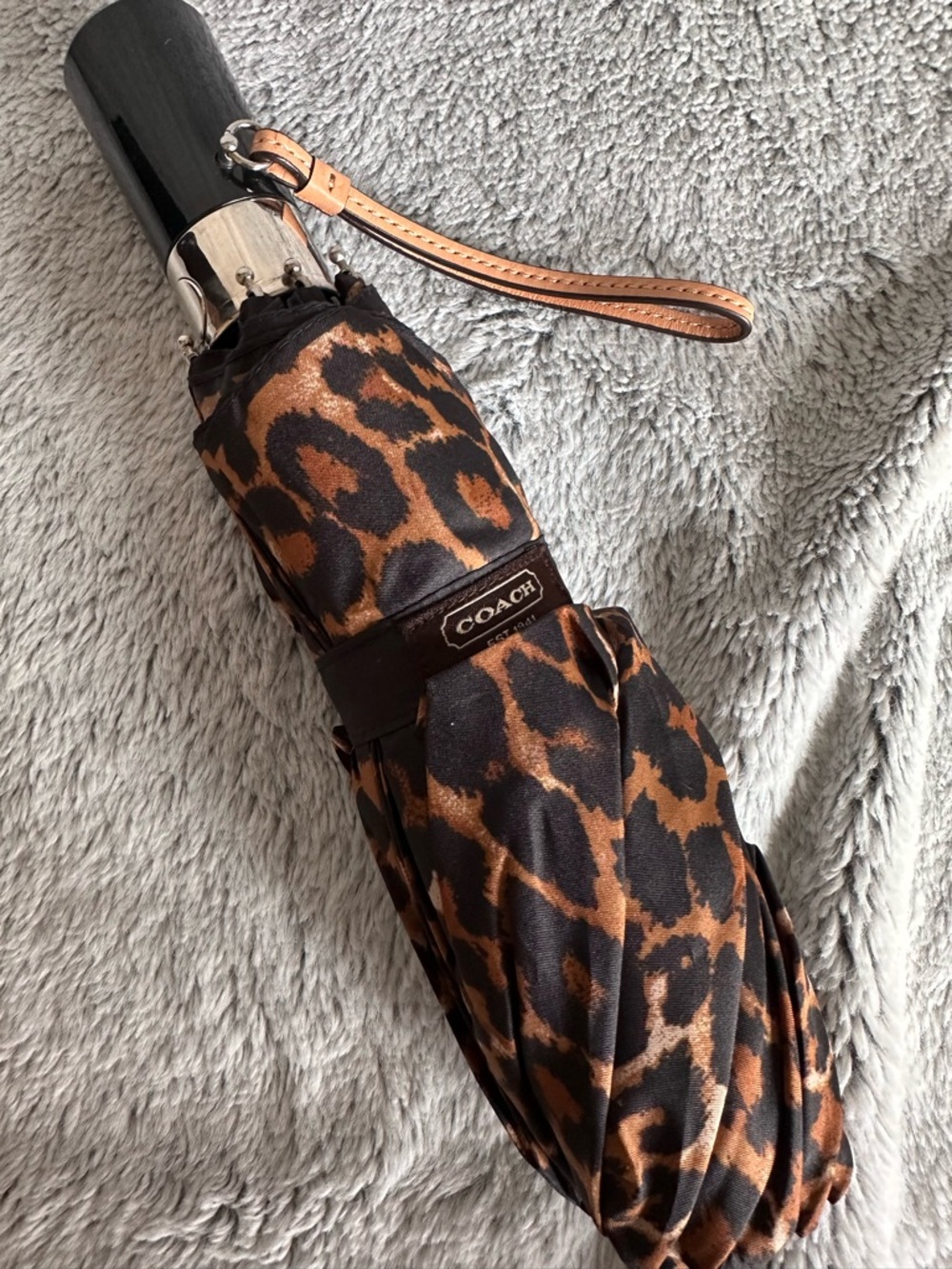 Coach Peyton Ocelot Print Mini Umbrella F62963 - Picture 5 of 10